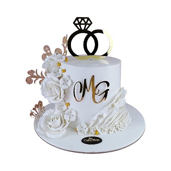 Engagement rings cake